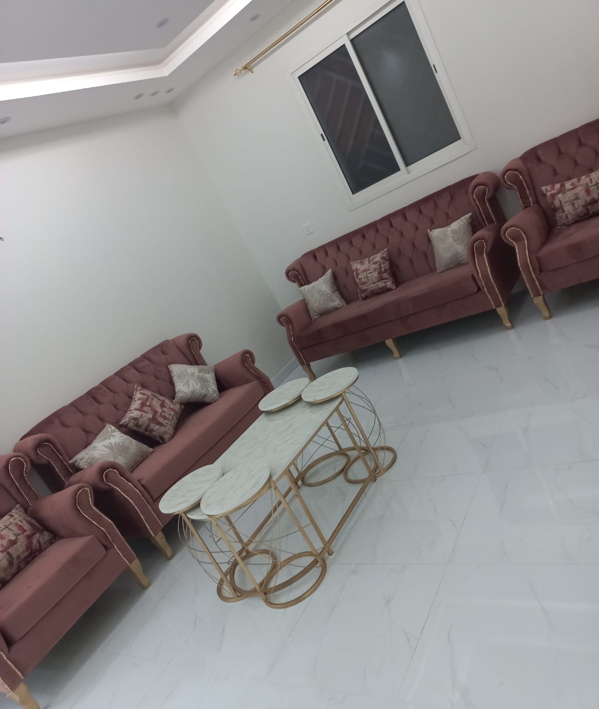 كنب  جاهز بسعر المصنع